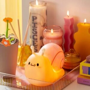 Smoko - snail night light